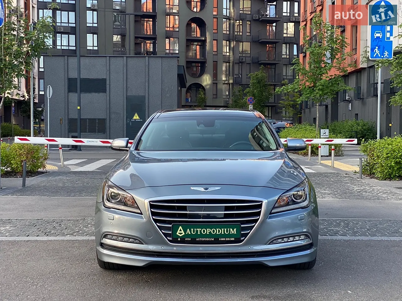 2017 Genesis G80 - мініатюра 22