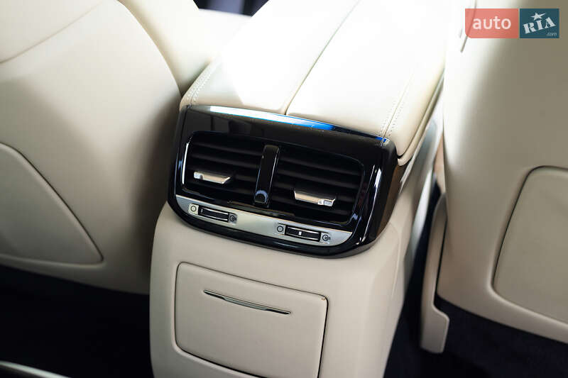 Седан Genesis G90 2018 в Киеве