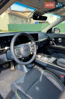 Внедорожник / Кроссовер Genesis GV60 2023 в 