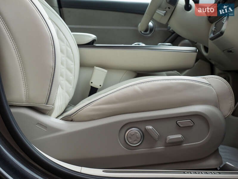 Внедорожник / Кроссовер Genesis GV60 2022 в Киеве