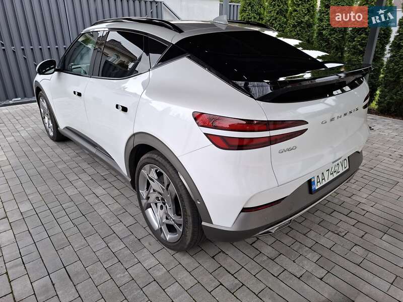 Фастбэк Genesis GV60 2024 в Киеве