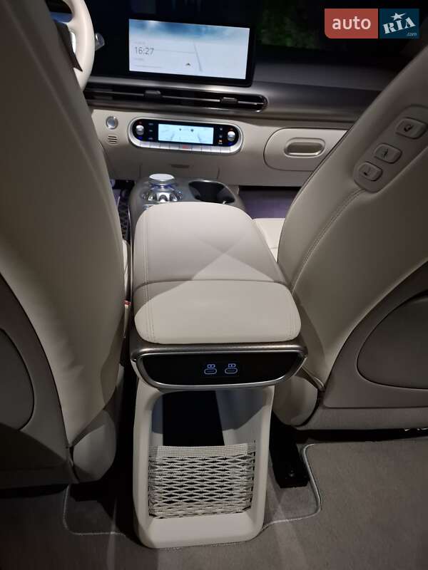 Фастбэк Genesis GV60 2024 в Киеве