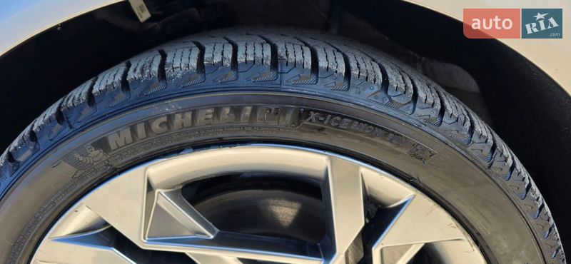 Позашляховик / Кросовер Genesis GV60 2023 в Чернівцях