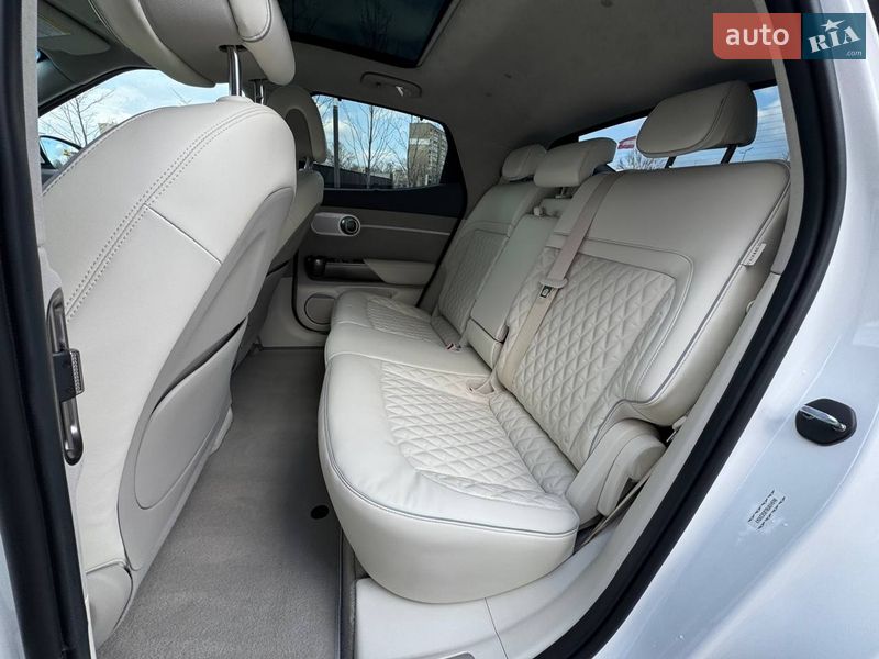 Фастбэк Genesis GV60 2024 в Киеве фото 10 Фастбэк Genesis GV60 2024 в Киеве