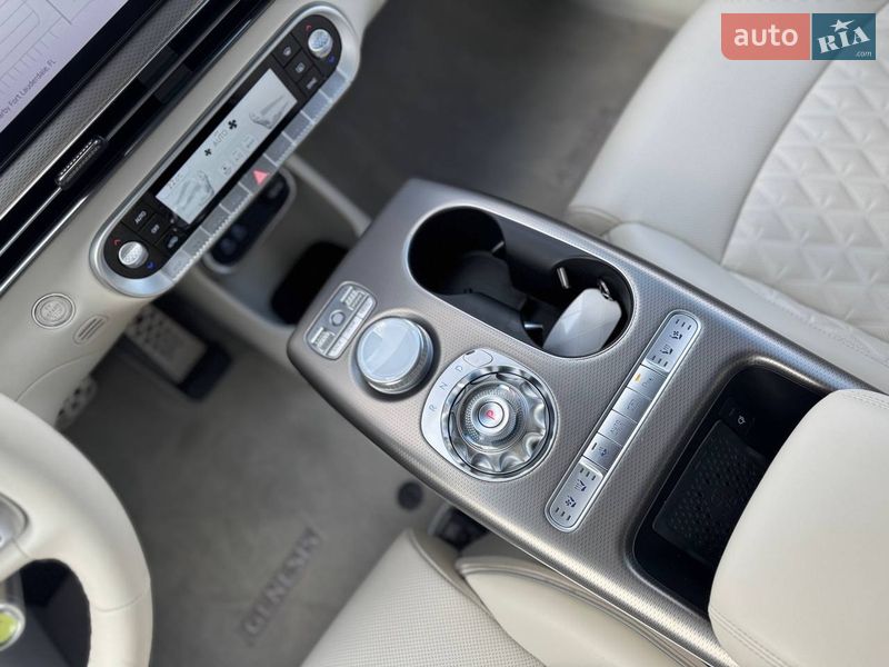 Фастбэк Genesis GV60 2024 в Киеве фото 35 Фастбэк Genesis GV60 2024 в Киеве