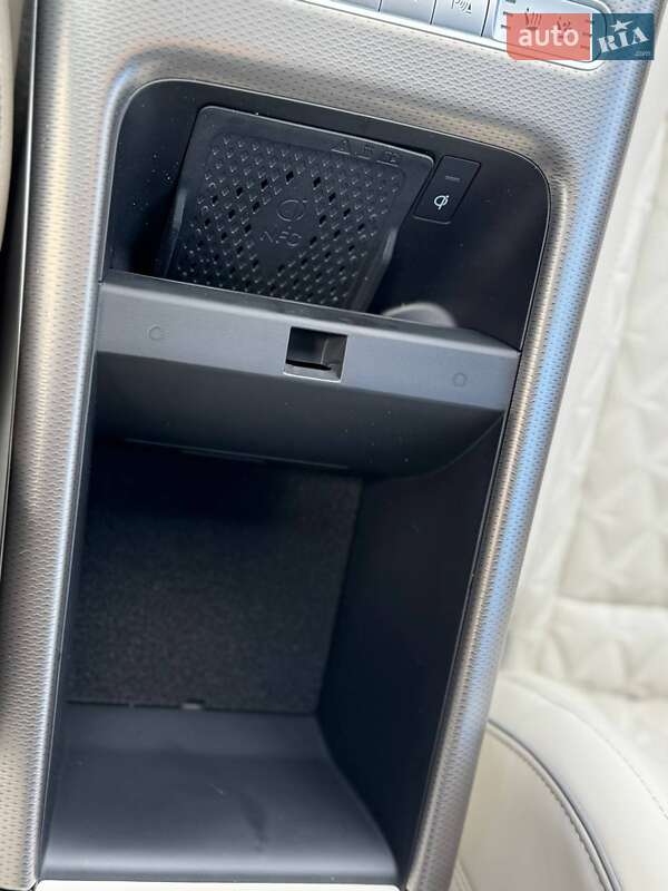 Фастбэк Genesis GV60 2024 в Киеве фото 42 Фастбэк Genesis GV60 2024 в Киеве