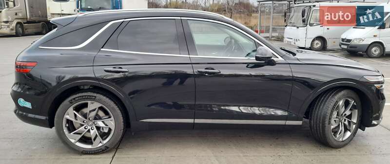 Внедорожник / Кроссовер Genesis GV70 EV 2024 в Киеве