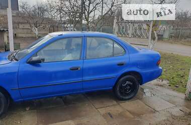 Седан Geo Prizm 1995 в Южном