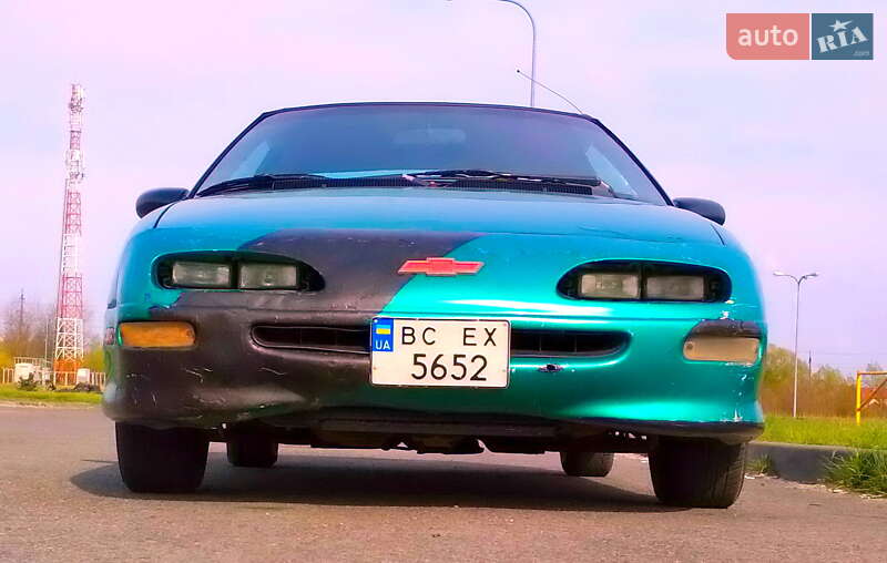 Хетчбек Geo Storm 1993 в Львові