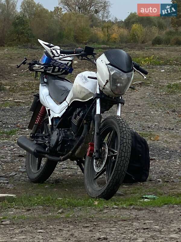 Мотоцикл Без обтекателей (Naked bike) Geon Pantera 2016 в Ужгороде фото Мотоцикл Без обтекателей (Naked bike) Geon Pantera 2016 в Ужгороде