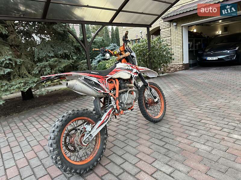 Мотоцикл Позашляховий (Enduro) Geon Terra-X 2015 в Києві фото 3 Мотоцикл Позашляховий (Enduro) Geon Terra-X 2015 в Києві