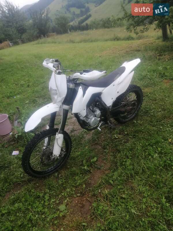 Мотоцикл Спорт-туризм Geon Terra-X 2018 в Черновцах фото 2 Мотоцикл Спорт-туризм Geon Terra-X 2018 в Черновцах