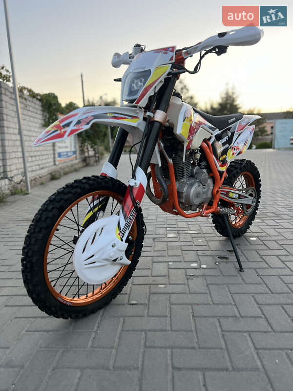 Мотоцикл Кросс Geon Terra-X 2020 в Смілі