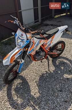 Мотоцикл Супермото (Motard) Geon Terra-X 2019 в 