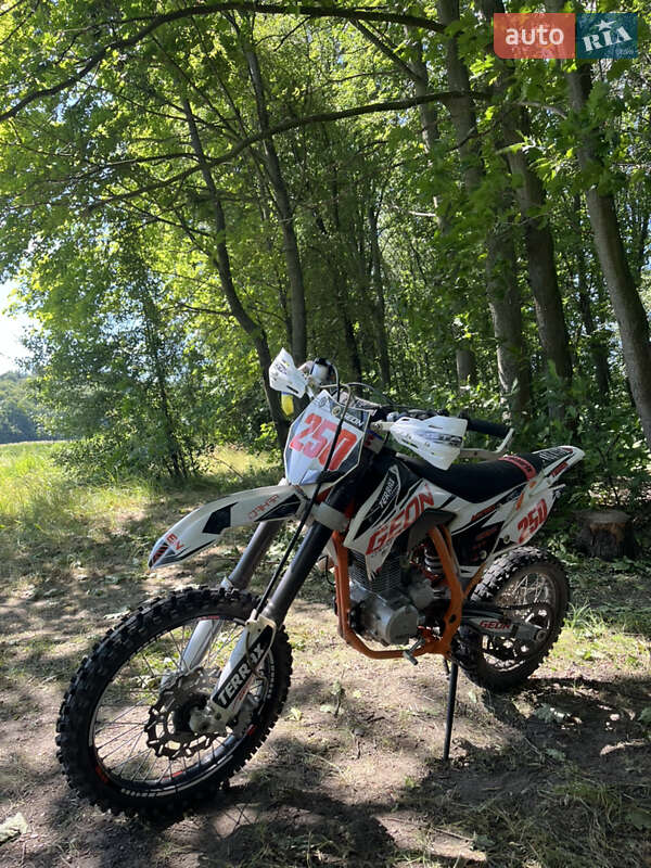 Мотоцикл Кросс Geon Terra-X 2019 в Богуславе