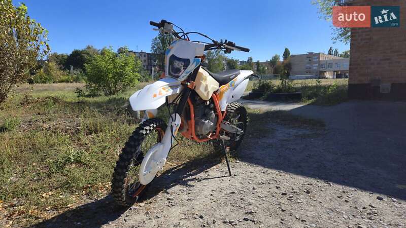 Мотоцикл Внедорожный (Enduro) Geon Terra-X 2020 в 