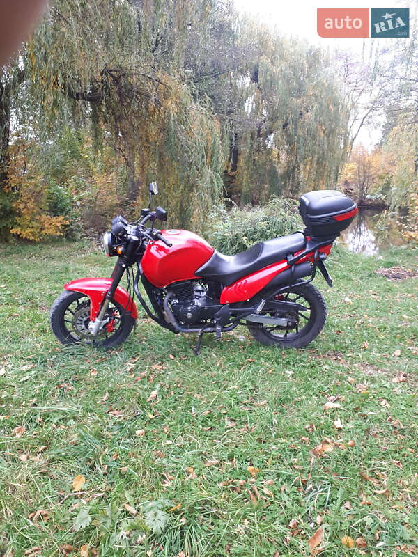 Мотоцикл Спорт-туризм Geon Tourer 2014 в Бориславе