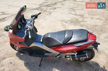 Макси-скутер Gilera GP 2008 в 