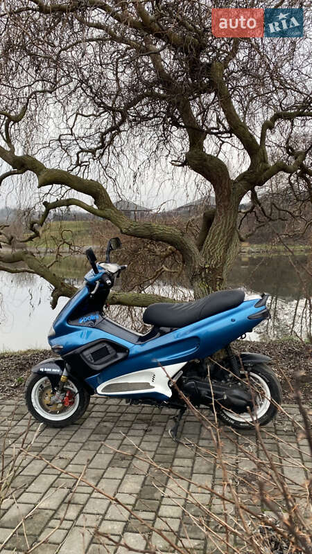 Скутер Gilera Runner 2001 в Києві фото 4 Скутер Gilera Runner 2001 в Києві