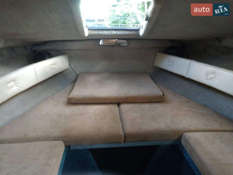 Катер Glastron Aventura 1989 в Николаеве