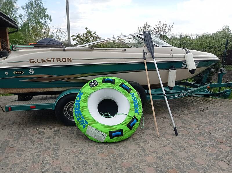 Моторна яхта Glastron Glastron 2003 в Василькові