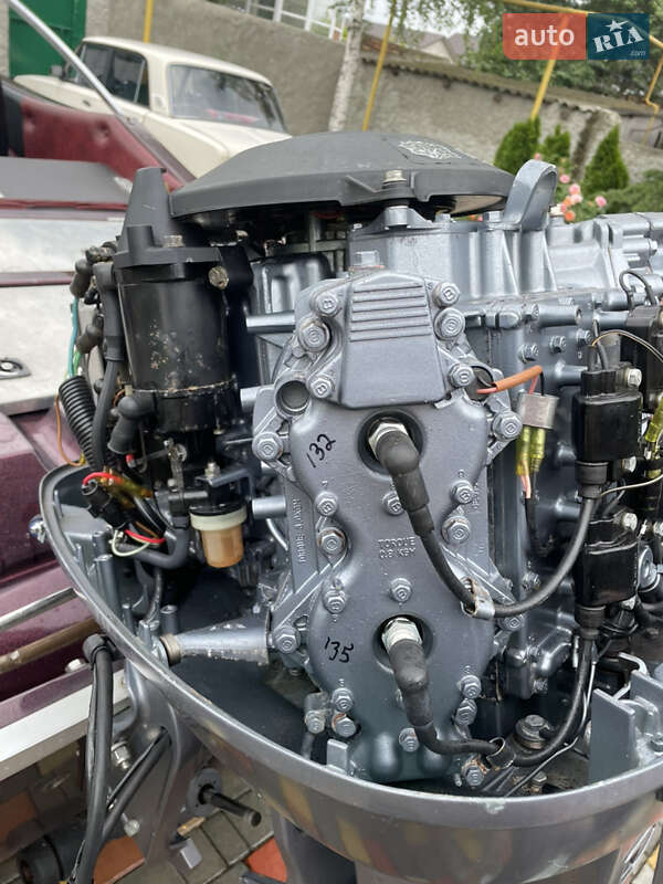 Лодка Glastron Glastron 1993 в Одессе