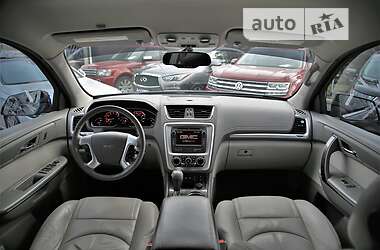Внедорожник / Кроссовер GMC Acadia 2012 в 