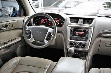 Внедорожник / Кроссовер GMC Acadia 2012 в 