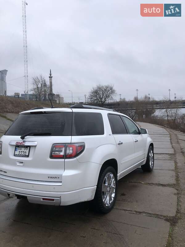 Внедорожник / Кроссовер GMC Acadia 2016 в Киеве