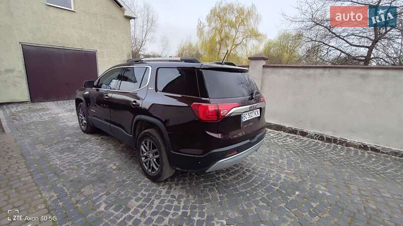 Внедорожник / Кроссовер GMC Acadia 2017 в Львове