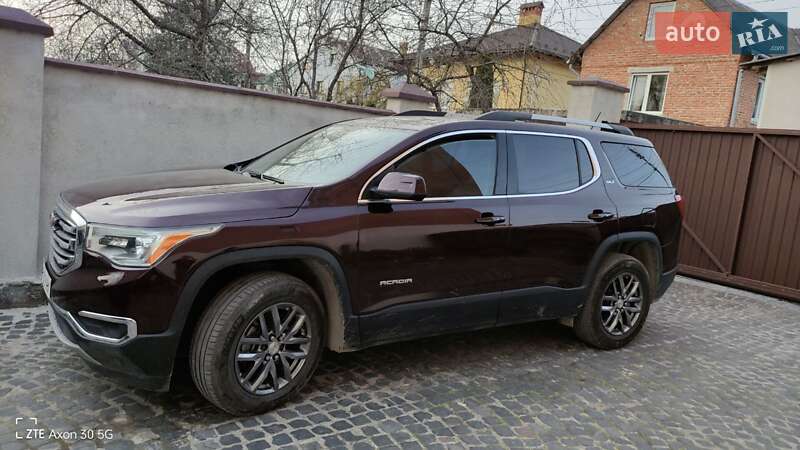 Внедорожник / Кроссовер GMC Acadia 2017 в Львове