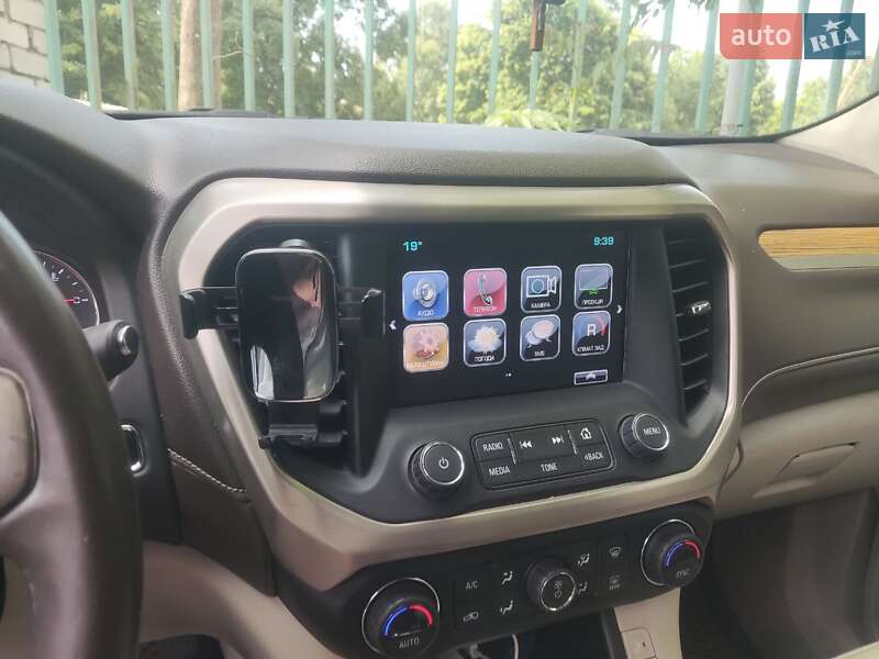Позашляховик / Кросовер GMC Acadia 2016 в Дніпрі