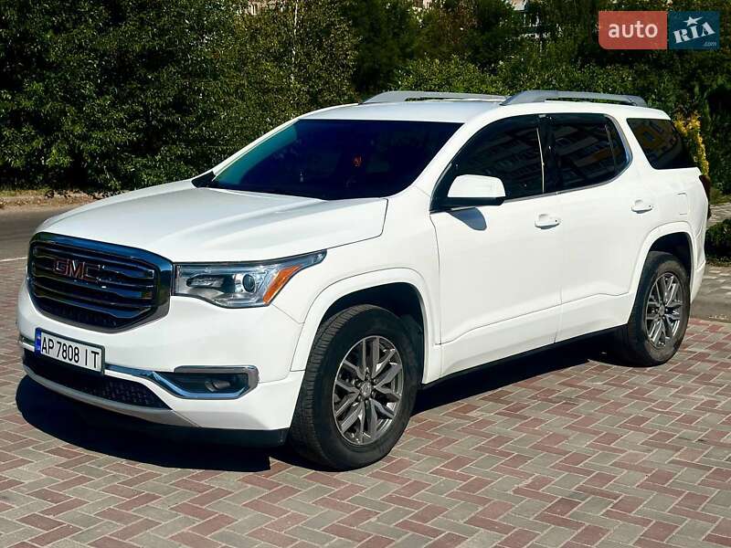 Внедорожник / Кроссовер GMC Acadia 2016 в Запорожье