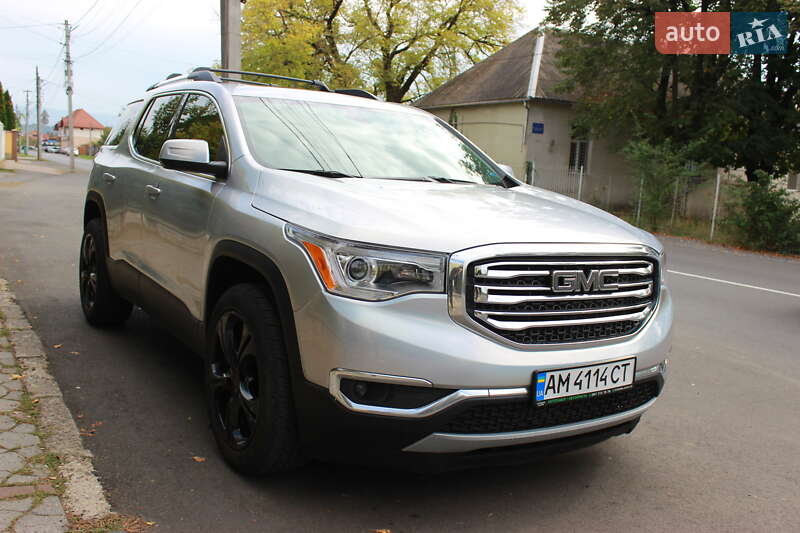 Позашляховик / Кросовер GMC Acadia 2017 в Тернополі