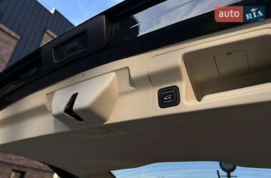 Позашляховик / Кросовер GMC Acadia 2016 в 