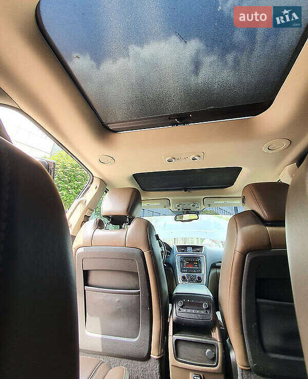 Позашляховик / Кросовер GMC Acadia 2015 в Херсоні