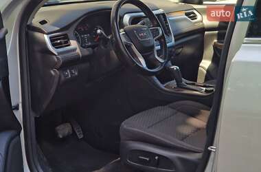 Внедорожник / Кроссовер GMC Acadia 2019 в 