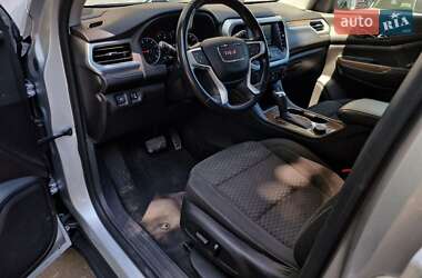 Внедорожник / Кроссовер GMC Acadia 2019 в 