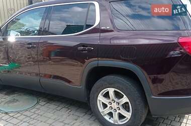 Внедорожник / Кроссовер GMC Acadia 2017 в 