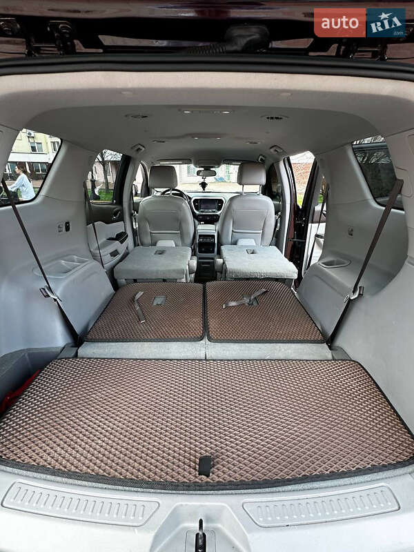 Внедорожник / Кроссовер GMC Acadia 2016 в Киеве