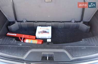 Внедорожник / Кроссовер GMC Acadia 2013 в 