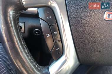 Внедорожник / Кроссовер GMC Acadia 2013 в 