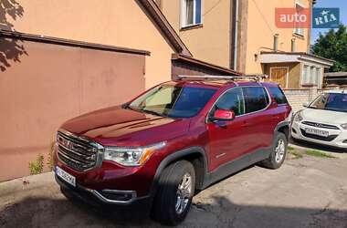 Позашляховик / Кросовер GMC Acadia 2017 в 