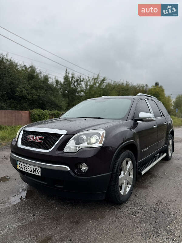 Внедорожник / Кроссовер GMC Acadia 2008 в Киеве