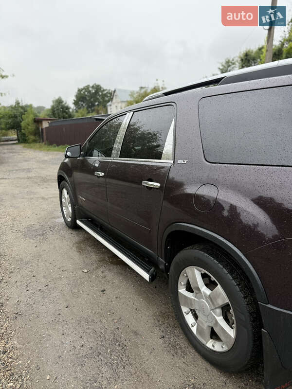 Внедорожник / Кроссовер GMC Acadia 2008 в Киеве