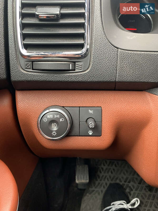 Внедорожник / Кроссовер GMC Acadia 2008 в Киеве
