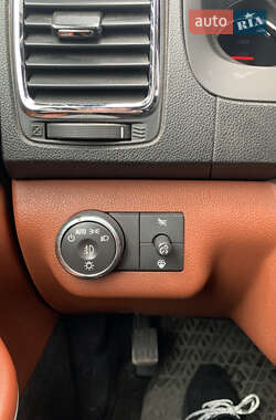 Внедорожник / Кроссовер GMC Acadia 2008 в 