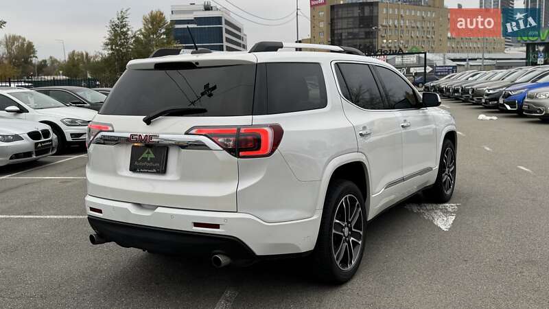 Внедорожник / Кроссовер GMC Acadia 2016 в Киеве фото 8 Внедорожник / Кроссовер GMC Acadia 2016 в Киеве