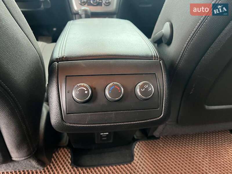 Внедорожник / Кроссовер GMC Acadia 2016 в Львове фото 34 Внедорожник / Кроссовер GMC Acadia 2016 в Львове