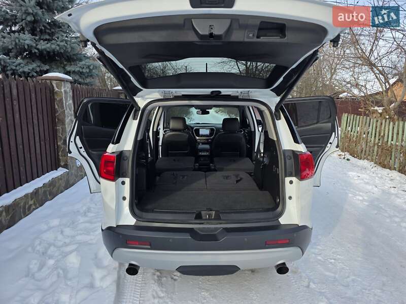 Внедорожник / Кроссовер GMC Acadia 2016 в Киеве фото 34 Внедорожник / Кроссовер GMC Acadia 2016 в Киеве